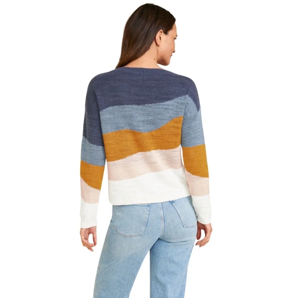 Garnet Hill Sweater, Skyline Linen, Organic-Cotton, wavy  
landscape Size M - Picture 2 of 8